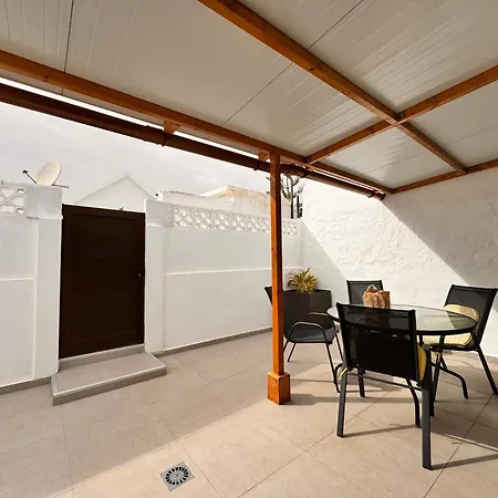 Yumbo Rainbow Homes A Maspalomas (Gran Canaria)
