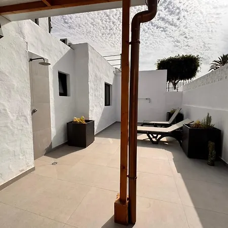Yumbo Rainbow Homes A * Maspalomas (Gran Canaria)