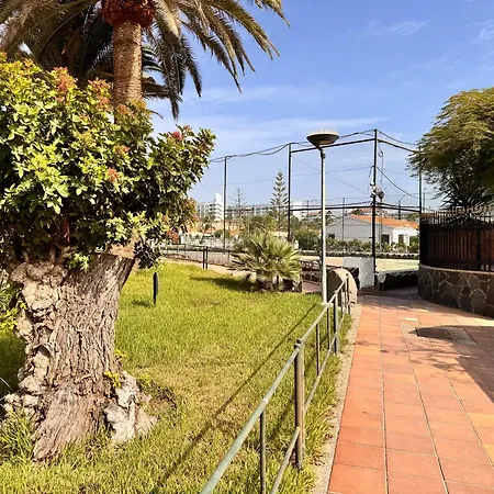 Yumbo Rainbow Homes A * Maspalomas (Gran Canaria)