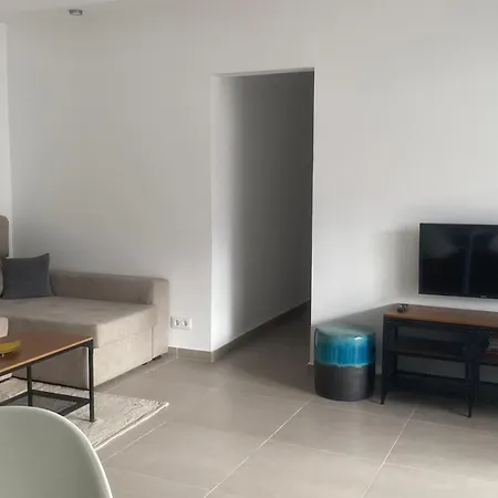 Yumbo Rainbow Homes A * 马斯帕洛马斯