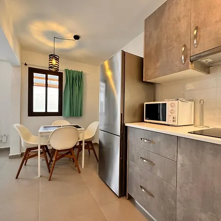 Semesterbostad Yumbo Rainbow Homes A