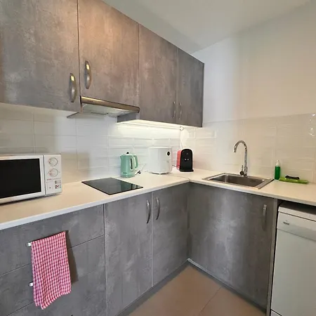 Semesterbostad Yumbo Rainbow Homes A *