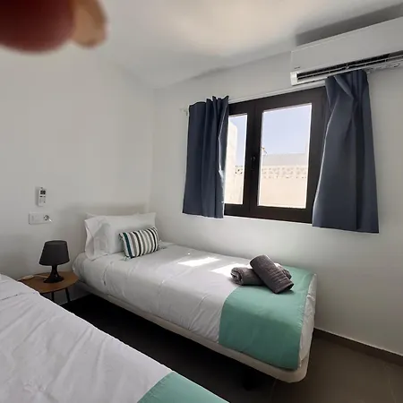 Дом отдыха Yumbo Rainbow Homes A Маспаломас