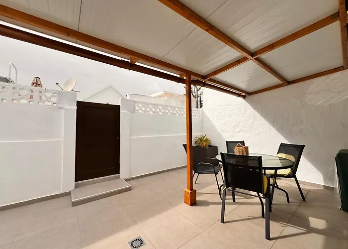 Yumbo Rainbow Homes A マスパロマス